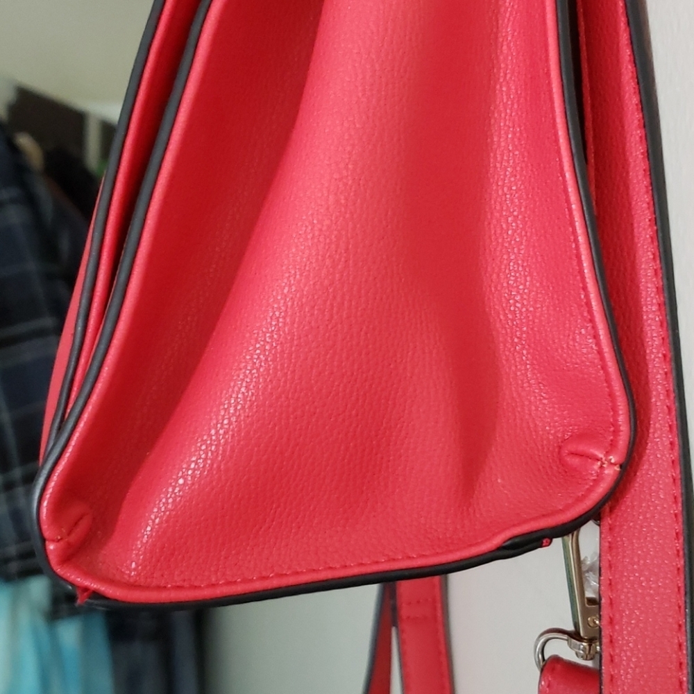 Kate & Alex Cuffaro Italian Design Red Backpack - Picture 4 of 14
